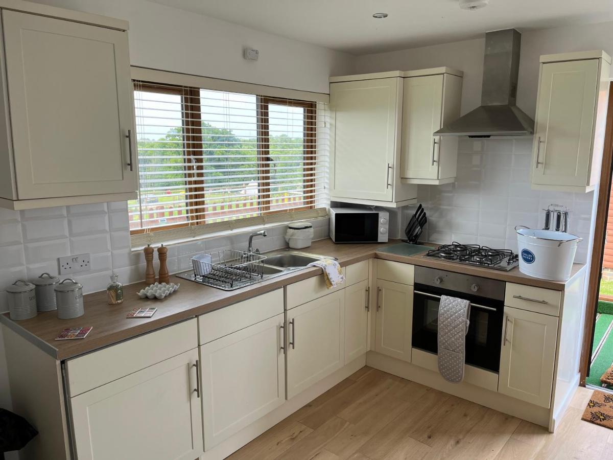 Oak Valley Lodges Pett Dış mekan fotoğraf